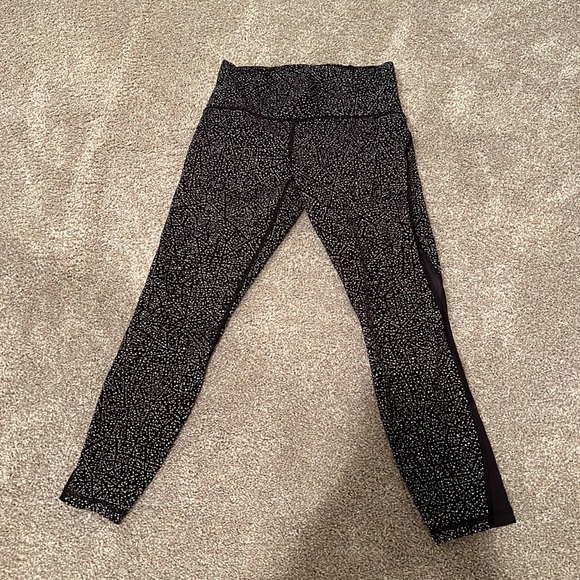 Lululemon leggings - Picture 1 of 4